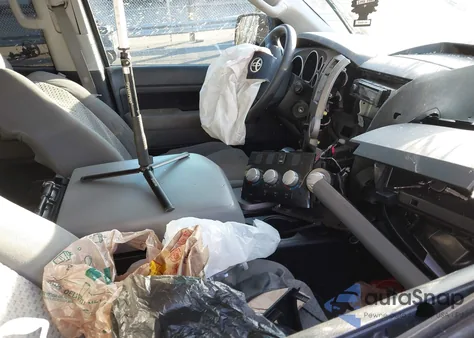 2010 Toyota Tundra Grade 5.7L V8 из США, поврежденный, VIN 5TFRY5F15AX079591